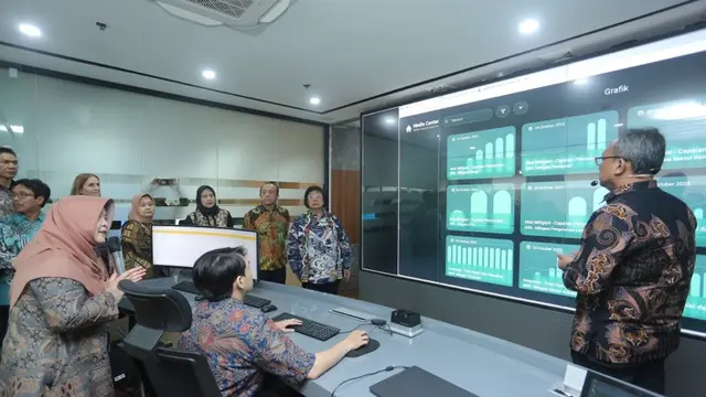 Direktur Inventarisasi Gas Rumah Kaca dan Monitoring Pelaporan Verifikasi, Ditjen Pengendalian Perubahan Iklim, Kementerian Lingkungan Hidup dan Kehutanan Ir Hari Wibowo