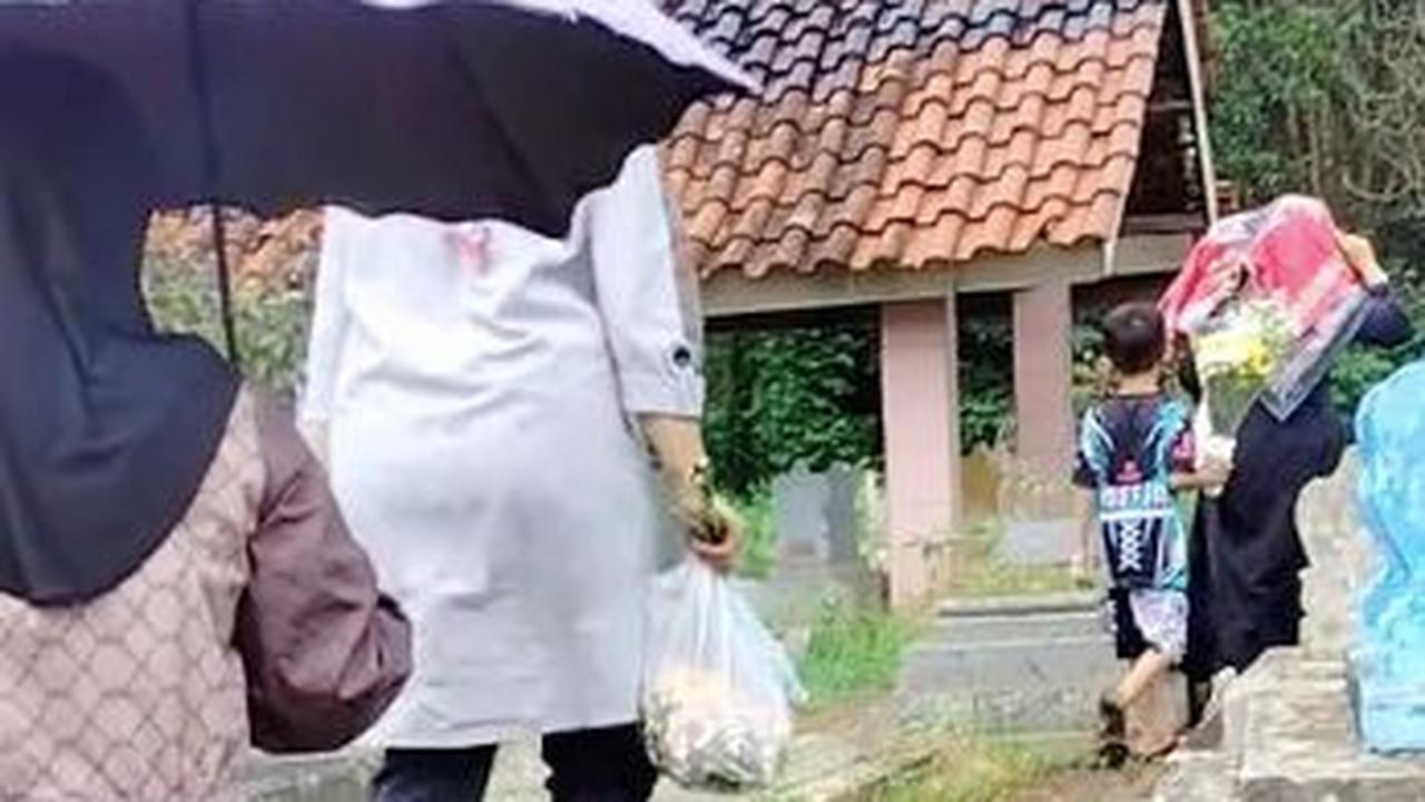 Bukti Cinta Sejati Begitu Hebat, Pria ini Rela Tidur di Samping Makam Istri Teringat Hari Anniversary Pernikahan