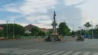 Bundaran patung Letda Sucipto Tuban. (Adirin/Liputan6.com)