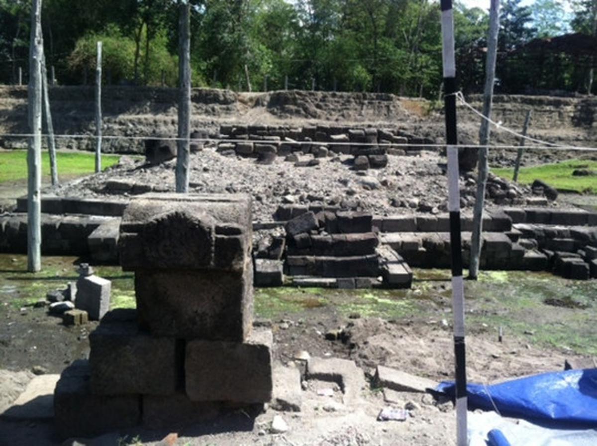 Penemuan Arca Nandi di Candi Kedulan yang berusia 1.200 tahun