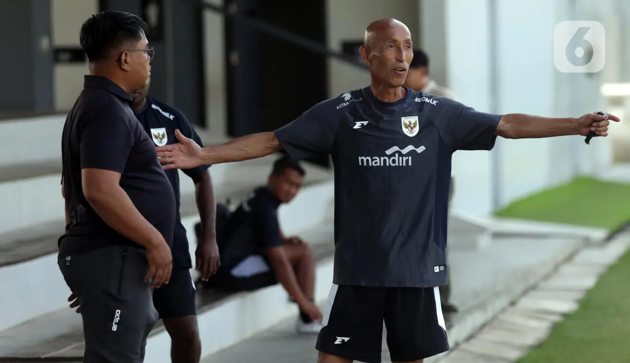 Pelatih Satoru Mochizuki percaya diri Timnas Putri Indonesia akan menjadi juara Grup D yang menjadi target dari PSSI. (Liputan6.com/Helmi Fithriansyah)