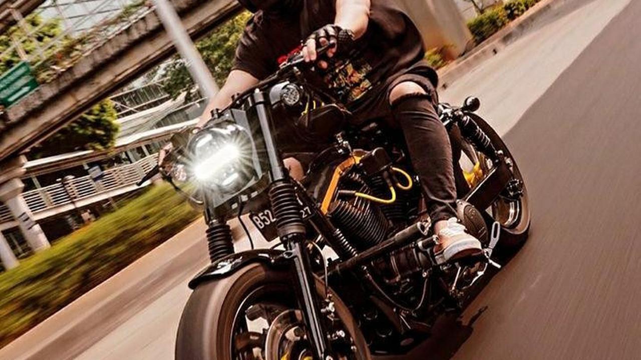 Jarang Tersorot, 8 Foto Billy Syahputra Yang Sekarang Sibuk Jadi Anak Motor