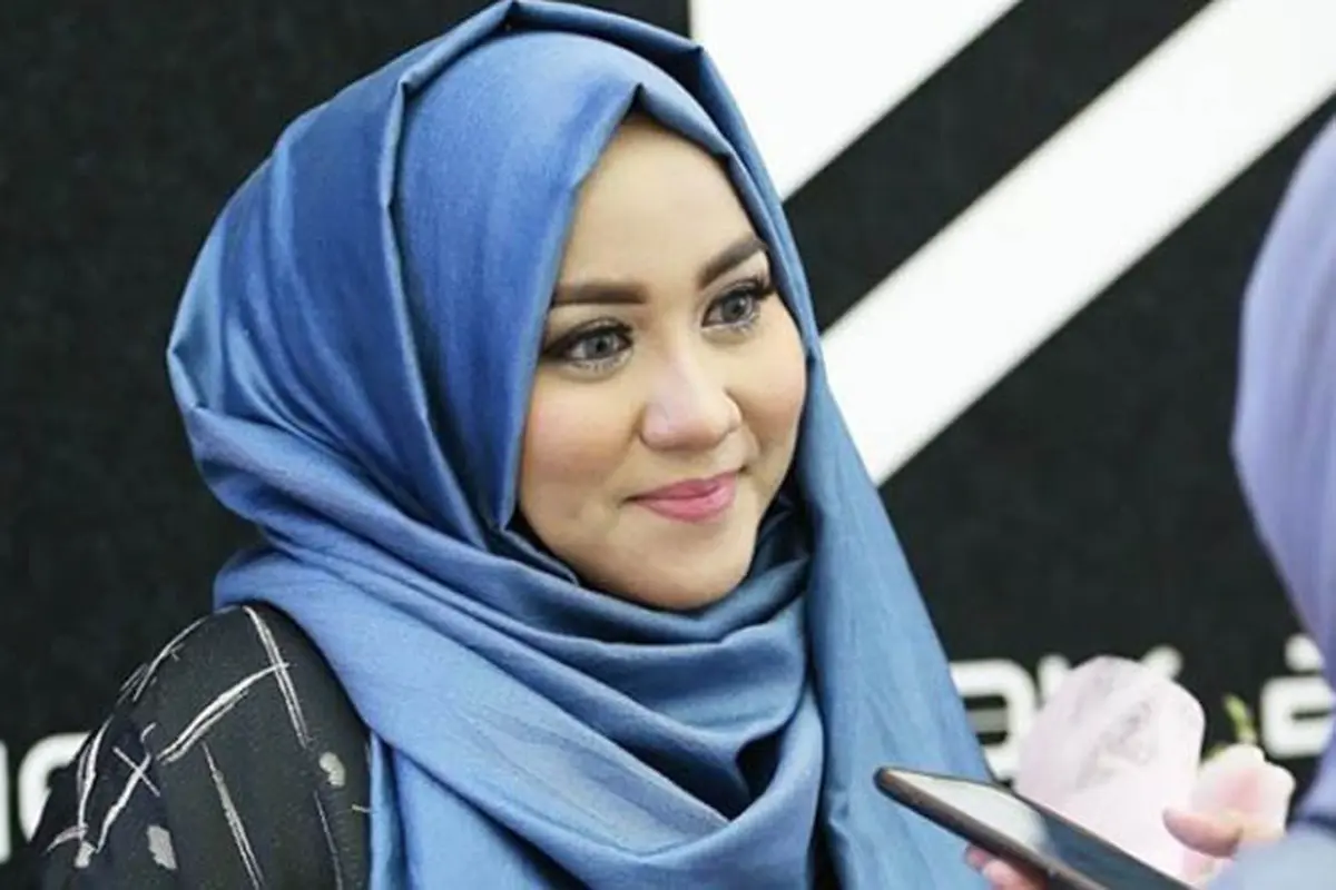Anniesa Hasibuan