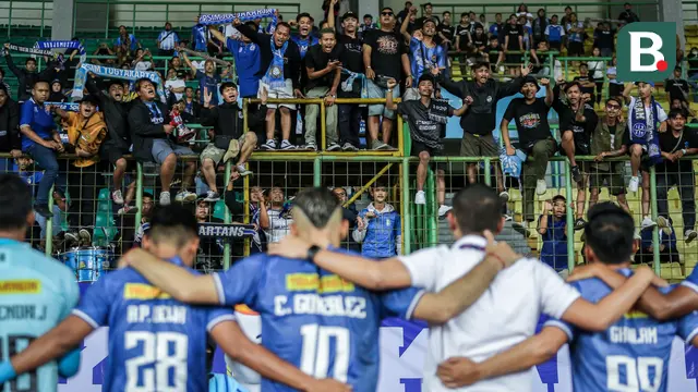 Foto: Wajah Lesu Pemain PSIM Yogyakarta Usai Babak Belur Dihajar FC Bekasi City di Liga 2