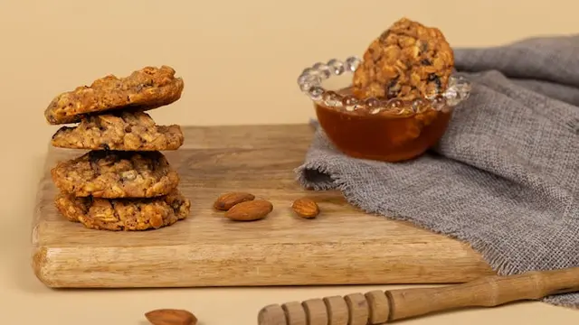 illustrasi banana oatmeal cookies