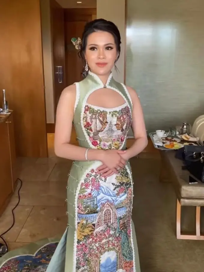 Gaya Anggun dan Elegan Chen Giovani Soetanto Calon Mantu Pengacara Hotman Paris