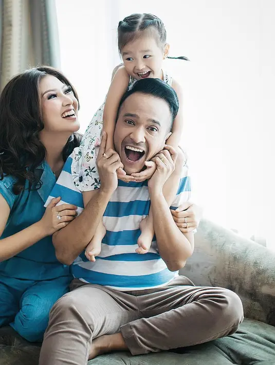 Ruben Onsu dan Sarwendah