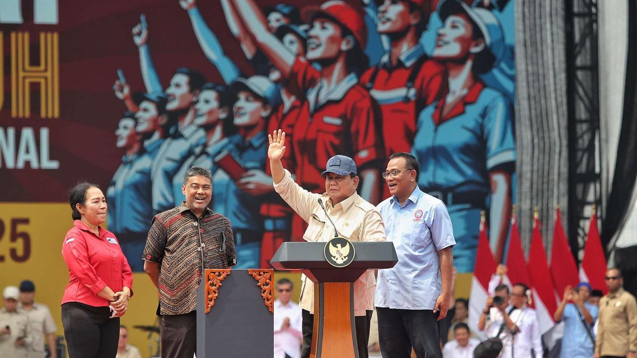 Prabowo hadiri perayaan Hari Buruh di Monas