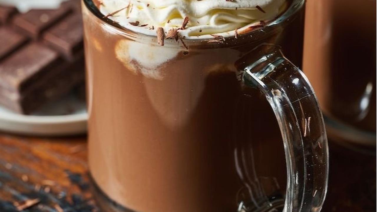Cuaca Hujan? Coba 5 Resep Minuman Susu Hangat Ini untuk Mengusir Dingin!