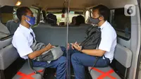 Simulasi dalam kendaraan di Sekolah Nasional Satu (Nassa School), Bekasi, Rabu (24/6/2020). Menuju kenormalan baru, Nassa School memberlakukan protokol kesehatan COVID-19 dengan membatasi jumlah siswa serta penggunaan teknologi ultraviolet untuk membersihkan kelas. (Liputan6.com/Herman Zakharia)