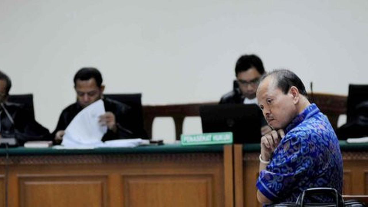 Dulu ribut dengan hakim soal gigi, kini Sutan sewot soal istri siri
