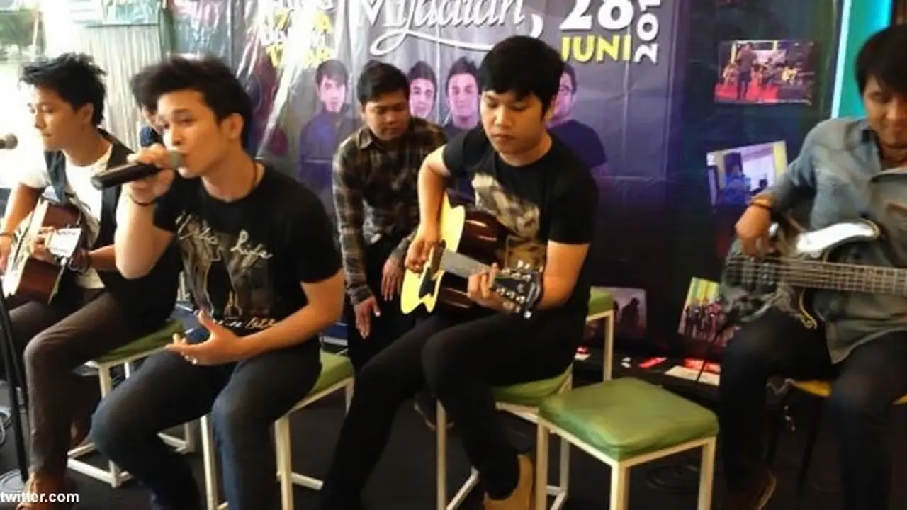 milidian-band-130706b.jpg