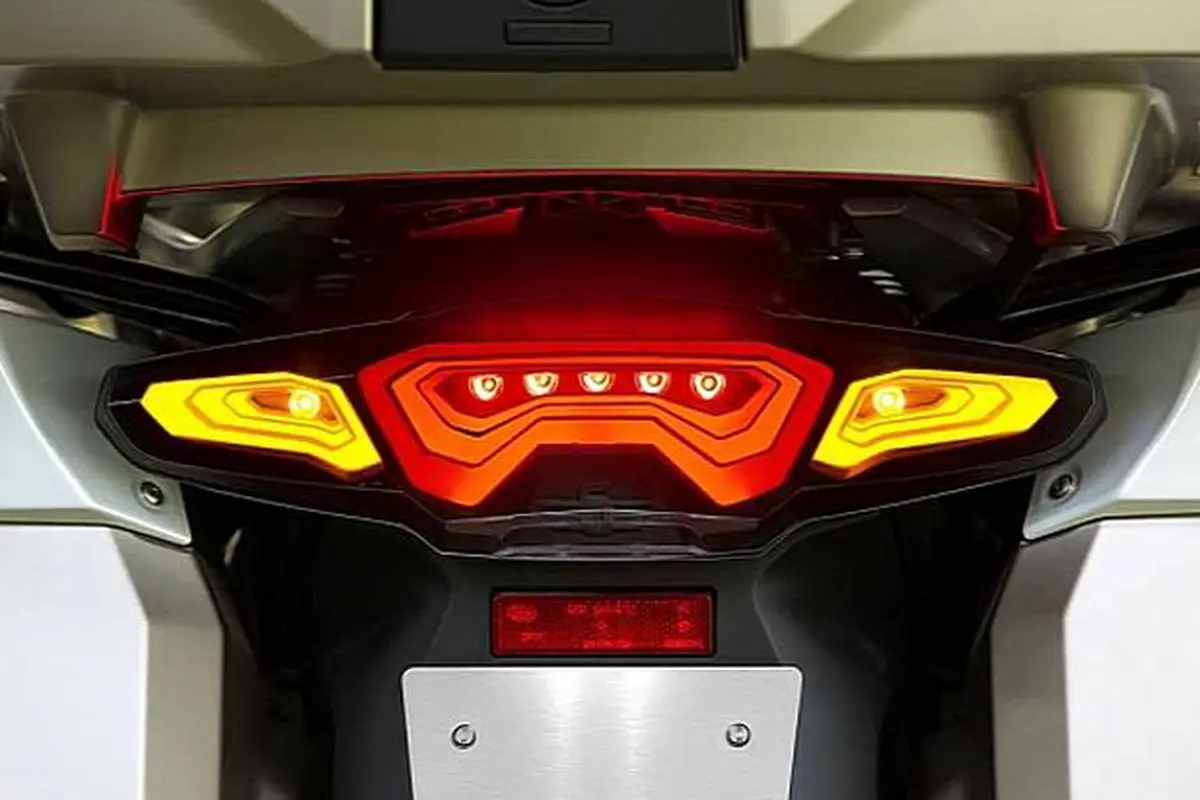[OTO-News] BMW Garap Lampu Motor Berbasis OLED
