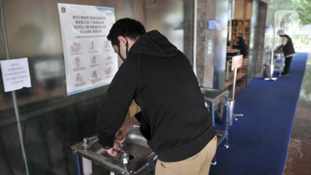 Hari Pertama Kerja di Kantor saat PSBB Transisi