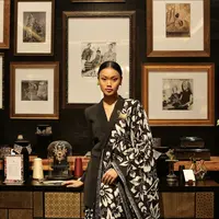 Menyelami Pesona Batik Iwan Tirta, Antara Tradisi dan Kemewahan