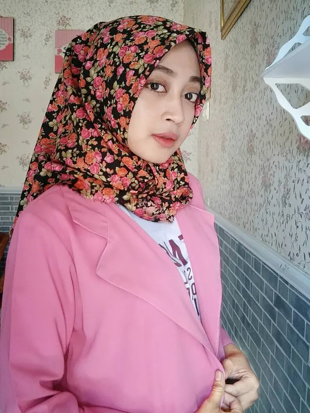 6 Potret Intan D'Academy 2 saat Pakai Hijab, Makin Memesona