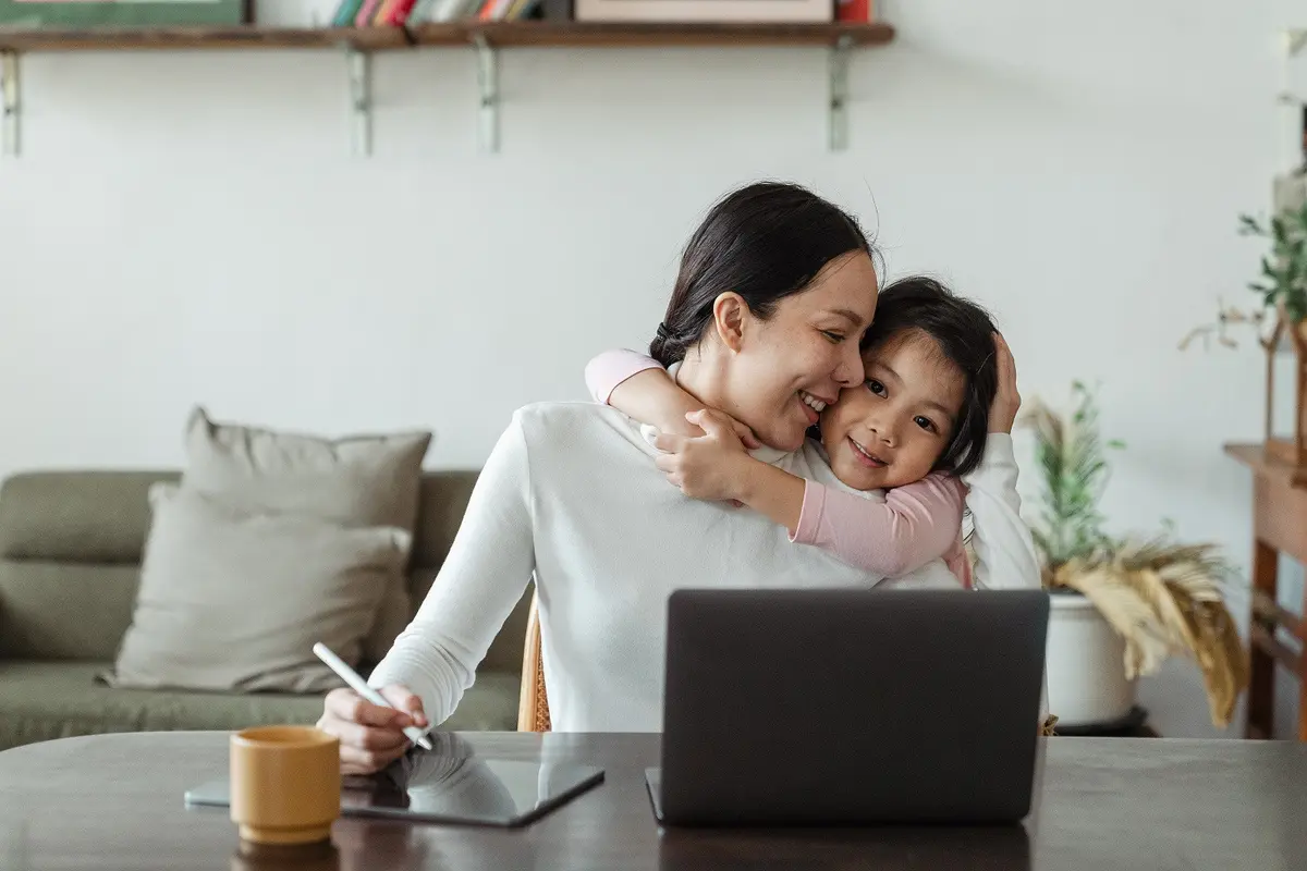 Cara Ciptakan Lingkungan Kerja Ramah Working Mom Menurut P&G Indonesia, Apa Saja?