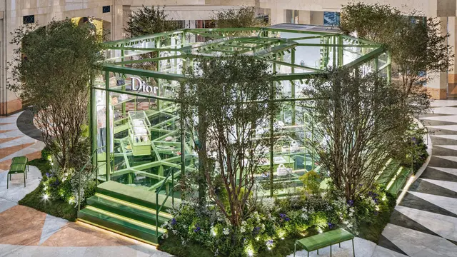 Dior Bawa Taman Paris ke Jakarta, Hadirkan Pengalaman Fashion Immersive di Plaza Senayan