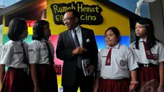  Menteri Energi dan Sumber Daya Mineral (ESDM) Jero Wacik meluncurkan "Gerakan Sadar Energi" Selasa (3/6/2014) (Liputan6.com/Johan Tallo)