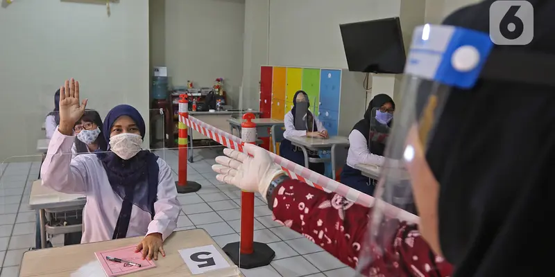 FOTO: Simulasi Sekolah Menuju Kenormalan Baru
