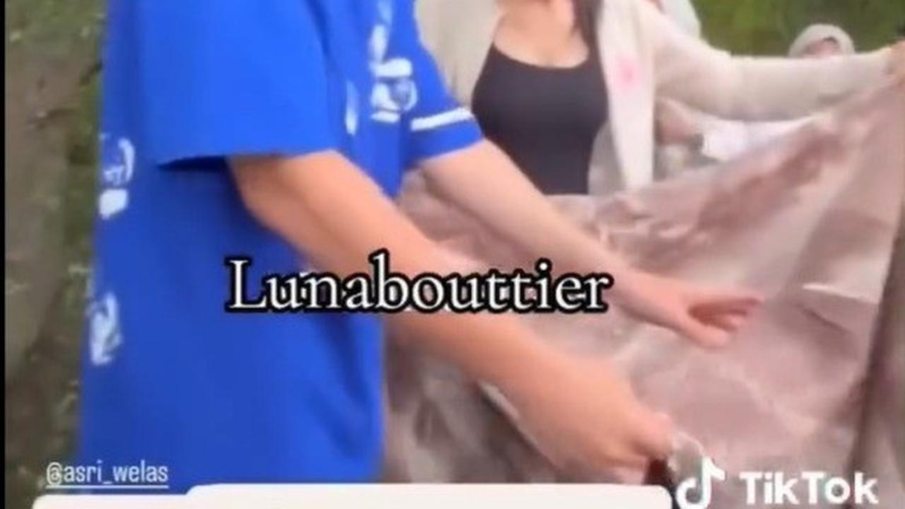 Luna Maya dan Maxime Bouttier Jalani Ritual Melukat di Bali Sebelum Menikah, Kompak Pakai Kain Batik Corak Khusus Penuh Makna