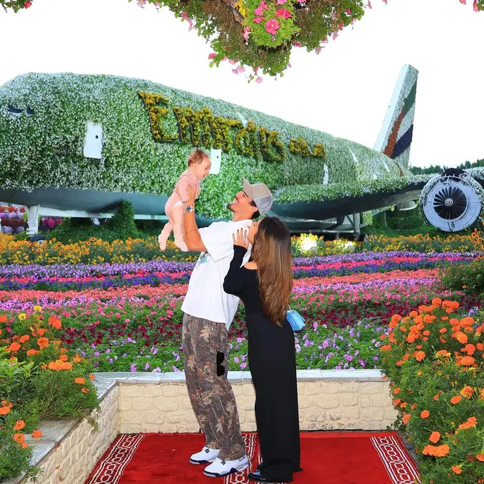 6 Potret Kebersamaan Jennifer Coppen dan Sang Suami Dali Wassink yang Kini Tinggal Kenangan