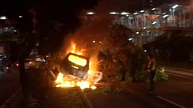Terkuak! Pengemudi Avanza yang Terbakar Nicky Perdana Sembong