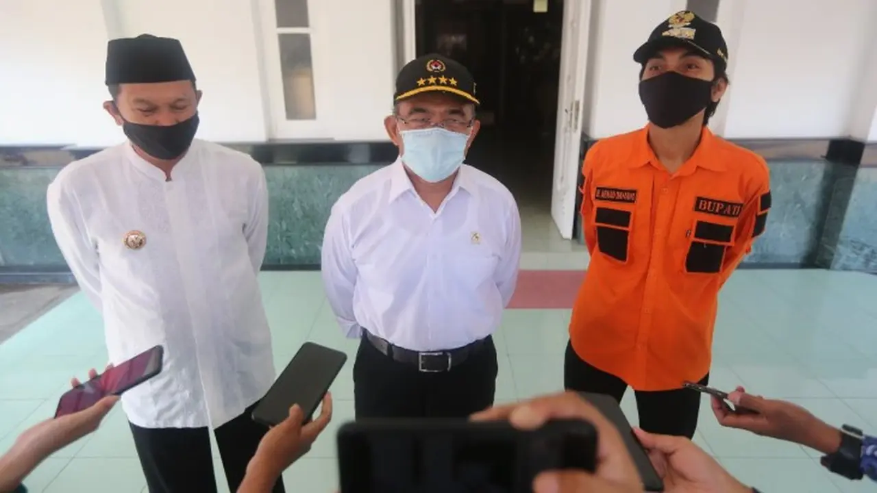 Muhadjir Effendy dan Bupati Madiun