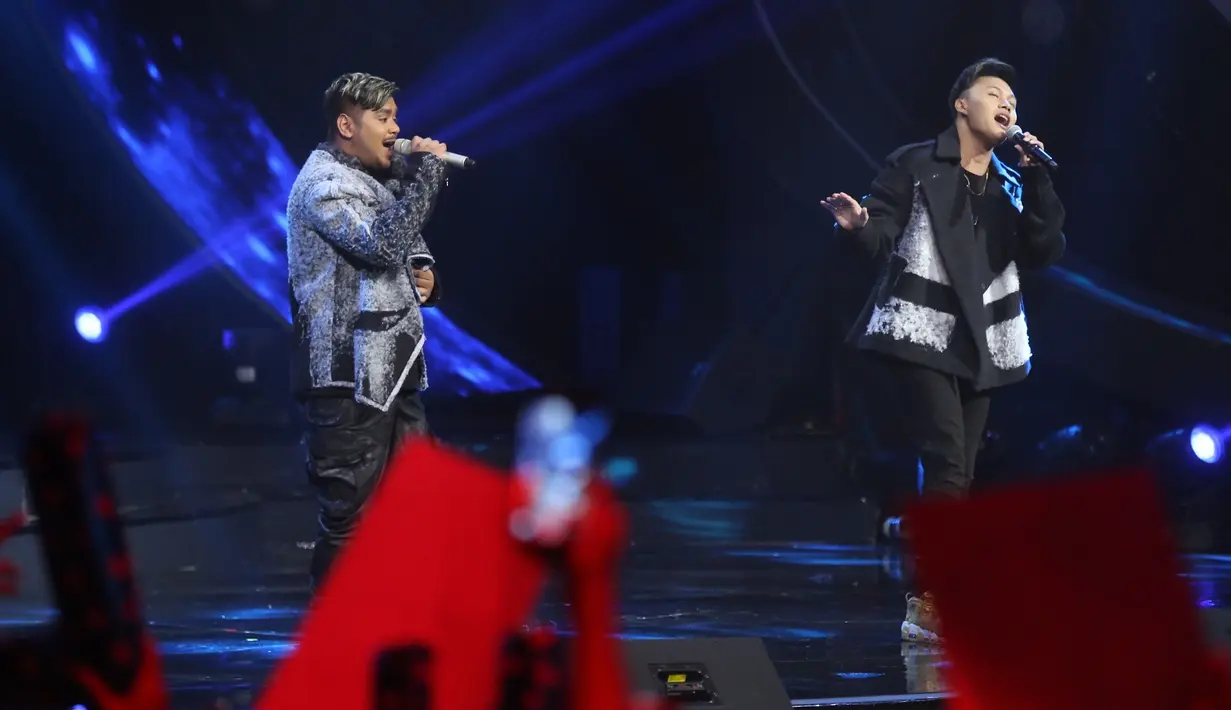 Mantan vokalis Dewa 19, Ari Lasso sempat khawatir saat Abdul membawakan lagu yang disukai banyak orang, termasuk dirinya. Menurutnya, lagu itu flat dan ballad. (Nurwahyunan/Bintang.com)