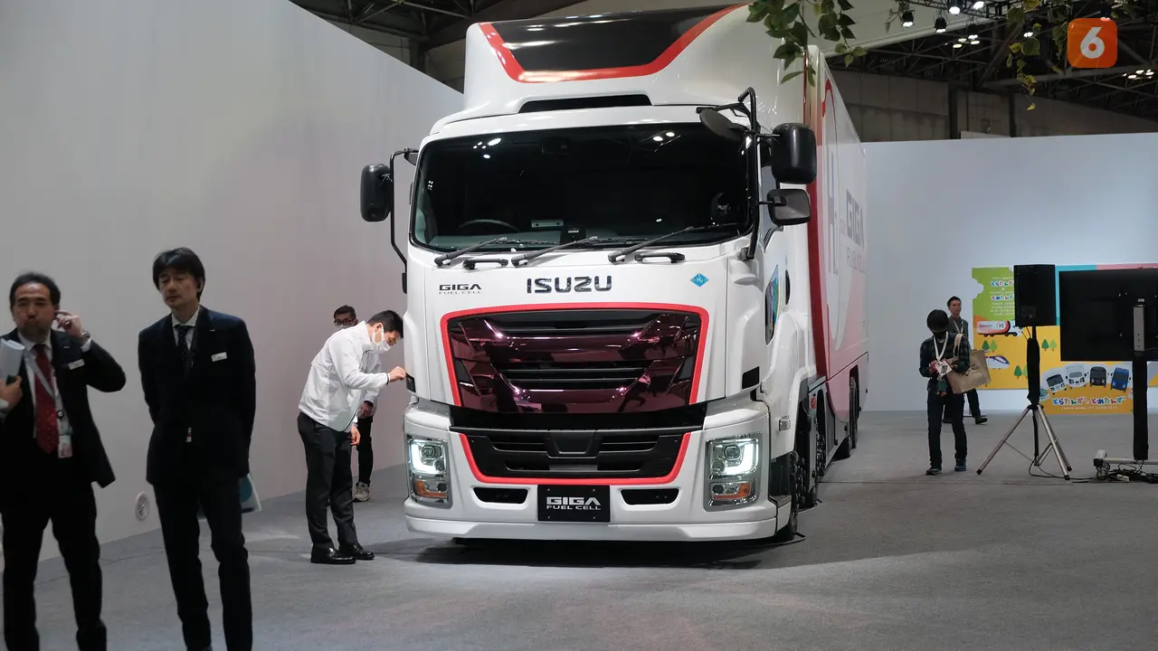 Isuzu Giga Fuel Cell