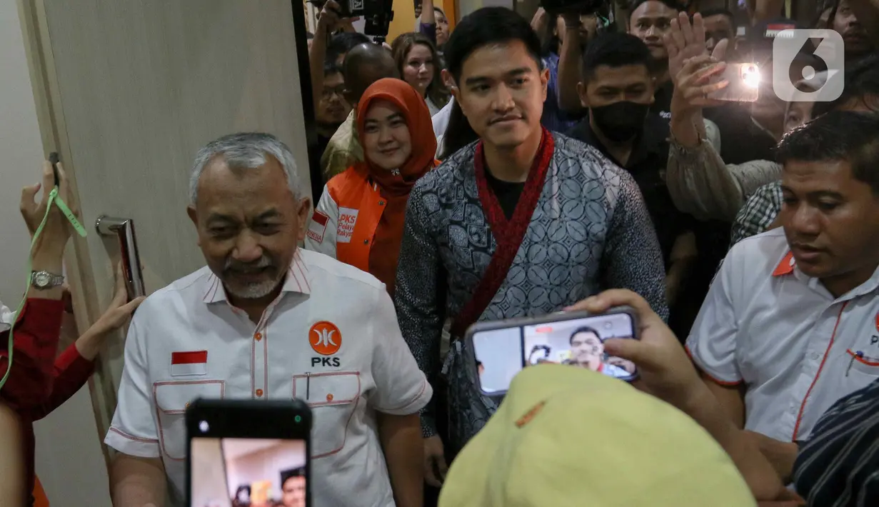 Pertemuan pimpinan PSI dan PKS tersebut untuk membahas isu terkini salah satunya membangun koalisi di Pilkada Serentak 2024. (Liputan6.com/Herman Zakharia)