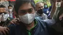 <p>Bupati Tanah Bumbu periode 2010-2015 dan 2016-2018 yang juga kader Partai Demokrasi Indonesia Perjuangan (PDI-P), Mardani H. Maming saat tiba di Gedung KPK, Jakarta, Kamis (28/7/2022). Sebelumnya, KPK menetapkan Mardani H Maming masuk dalam Daftar Pencarian Orang (DPO) terkait kasus dugaan suap dan gratifikasi izin usaha pertambangan di Kabupaten Tanah Bumbu, Kalimantan Selatan. (Liputan6.com/Helmi Fithriansyah)</p>