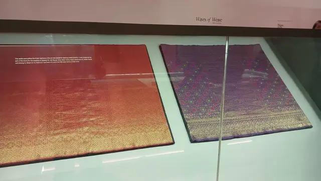 Waves of Weave