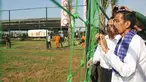 Jokowi mendatangi Waduk Pluit untuk meresmikan lapangan mini soccer di kawasan tersebut, Jakarta, Jumat (25/04/2014) (Liputan6.com/Herman Zakharia). 