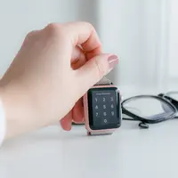 ilustrasi jam tangan/Photo by Marek Levák on Unsplash