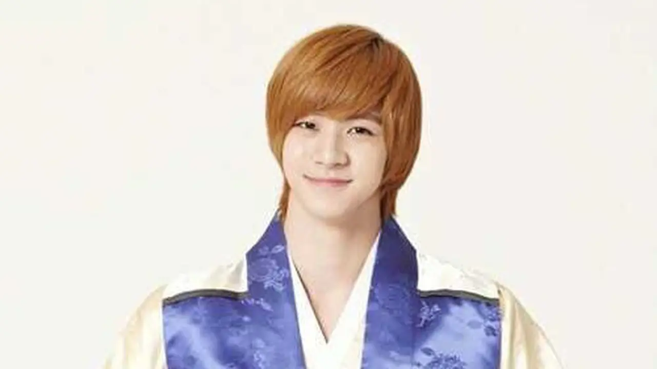 Thunder MBLAQ Ikut Ucapkan Selamat Imlek