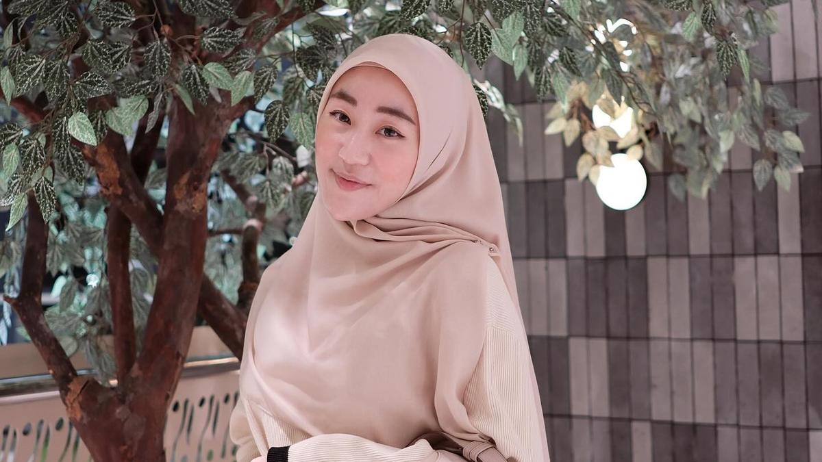 Larissa Chou Tanggapi Isu Selingkuh Setelah Gugat Cerai Ikram Rosadi: Basi Banget!