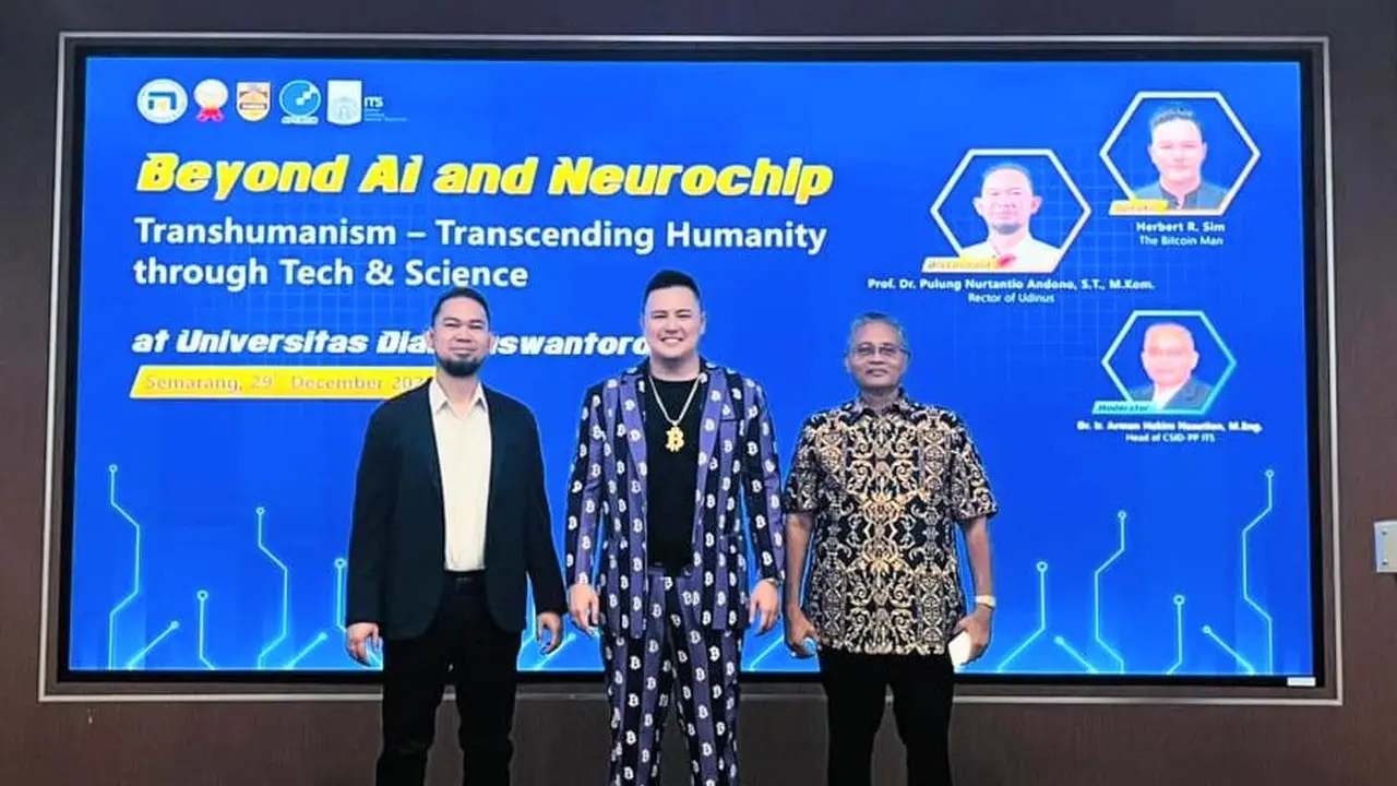 Seminar publik "Beyond AI and Neurochip: Transhumanism – Transcending Humanity through Tech & Science". Credit: UDINUS