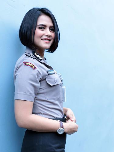 Lepas Masa Lajang Begini Cantiknya Bripda Ismi Aisyah Tanpa Seragam Lifestyle Fimela Com