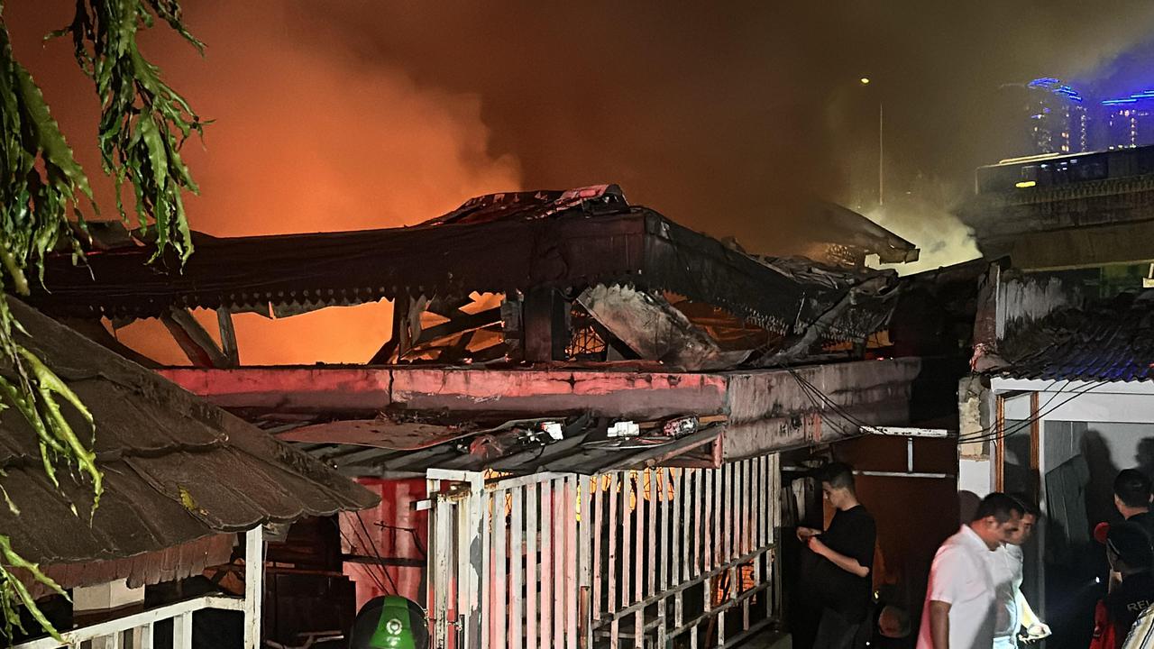 Data Sementara, 500 Lebih Kios di Pasar Taman Puring Hangus Terbakar