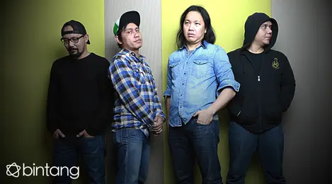 Lirik Lagu Musikimia Bertahan Untukmu Entertainment Fimela Com