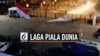 Laga kualifikasi Piala Dunia 2022 antara Timnas Indonesia dan Timnas Malaysia di GBK ricuh. Kericuhan terjadi di dalam dan di luar stadion GBK.  Ratusan supoter melempari petugas keamanan dengan batu dan benda tumpul.