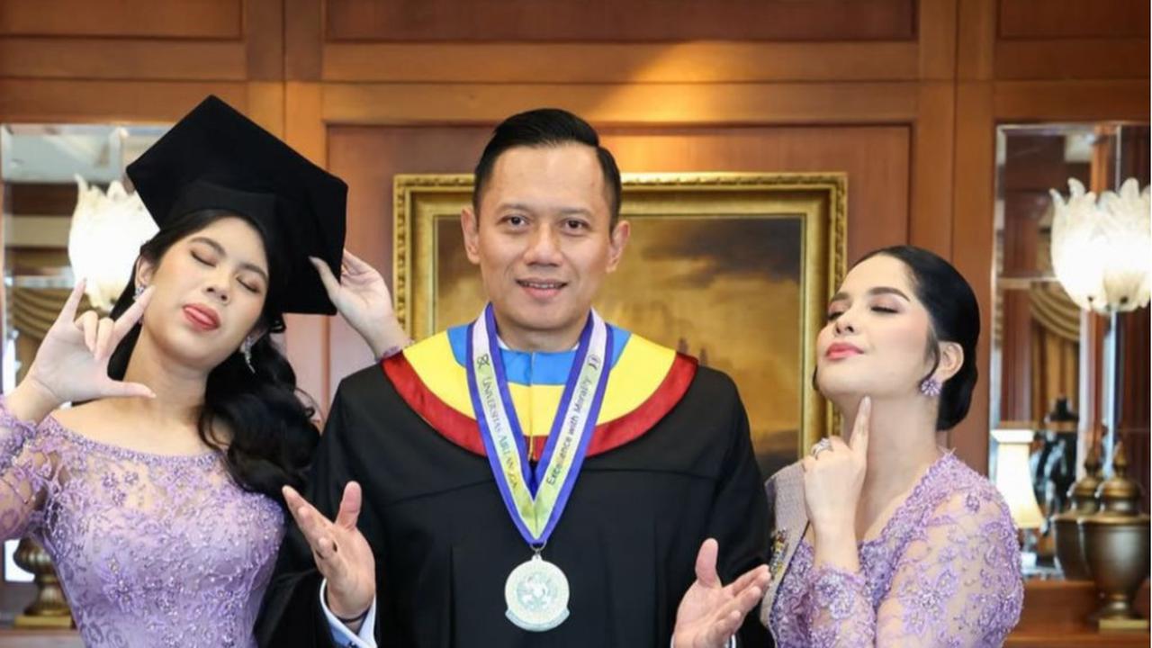 VIDEO: Penampilan Cantik Annisa Pohan Bikin AHY Tak Berhenti Natap