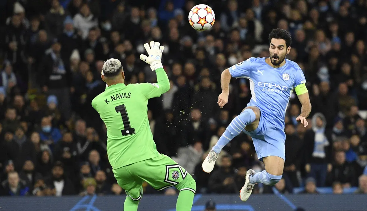 Ilkay Gundogan telah menjadi bagian penting dari skema penyerangan Manchester City asuhan Pep Guardiola. Gelandang asal Jerman tersebut berhasil mencetak 4 gol dan 2 assist dalam 13 penampilannya di Liga Inggris musim ini. (AFP/Oli Scarff)