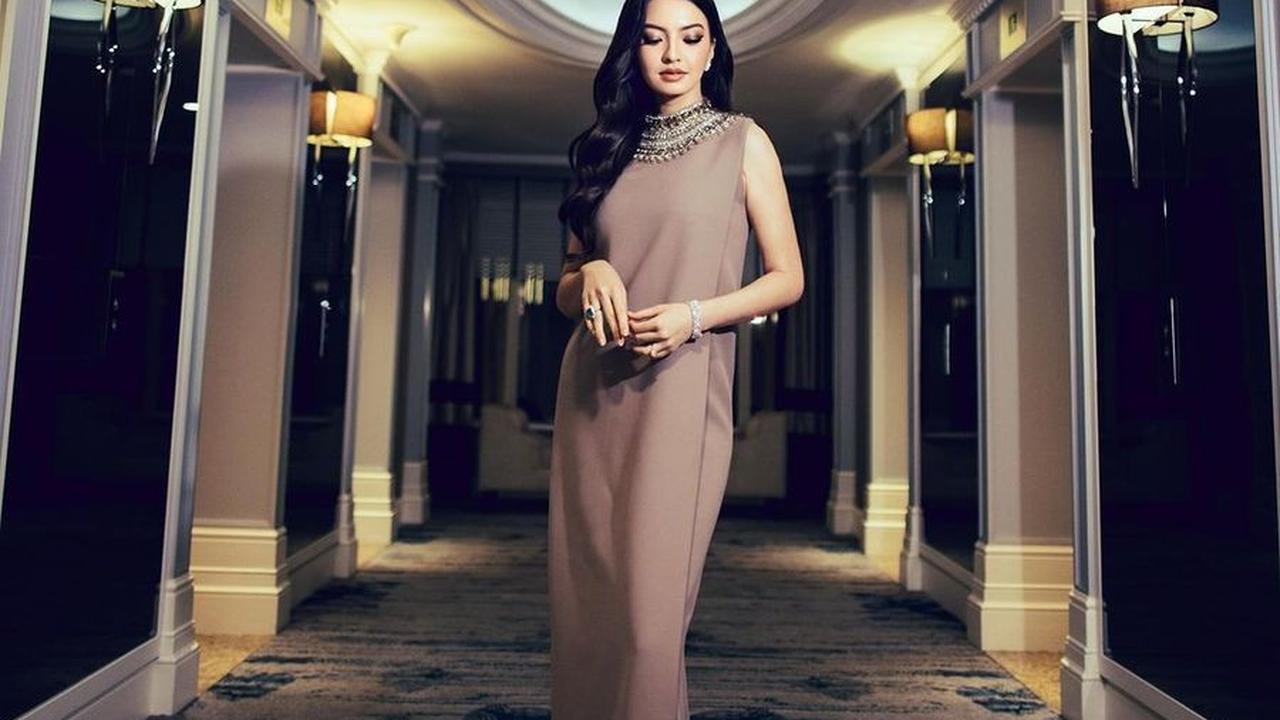 Punya Wajah Cantik dan Awet Muda, Potret Raline Shah yang Belum Tertarik Operasi Plastik - Pilih Perawatan Alami