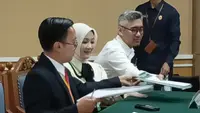 Top 3 News: Pakai Syal Pita Hitam, Atalia Hadir Sidang Perceraian Ridwan Kamil
