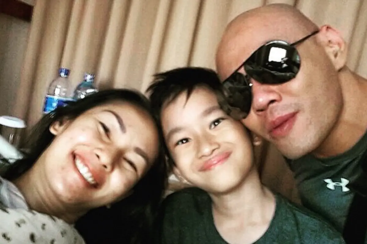 [Bintang] Deddy Corbuzier - Azka - Kalina Oktarani