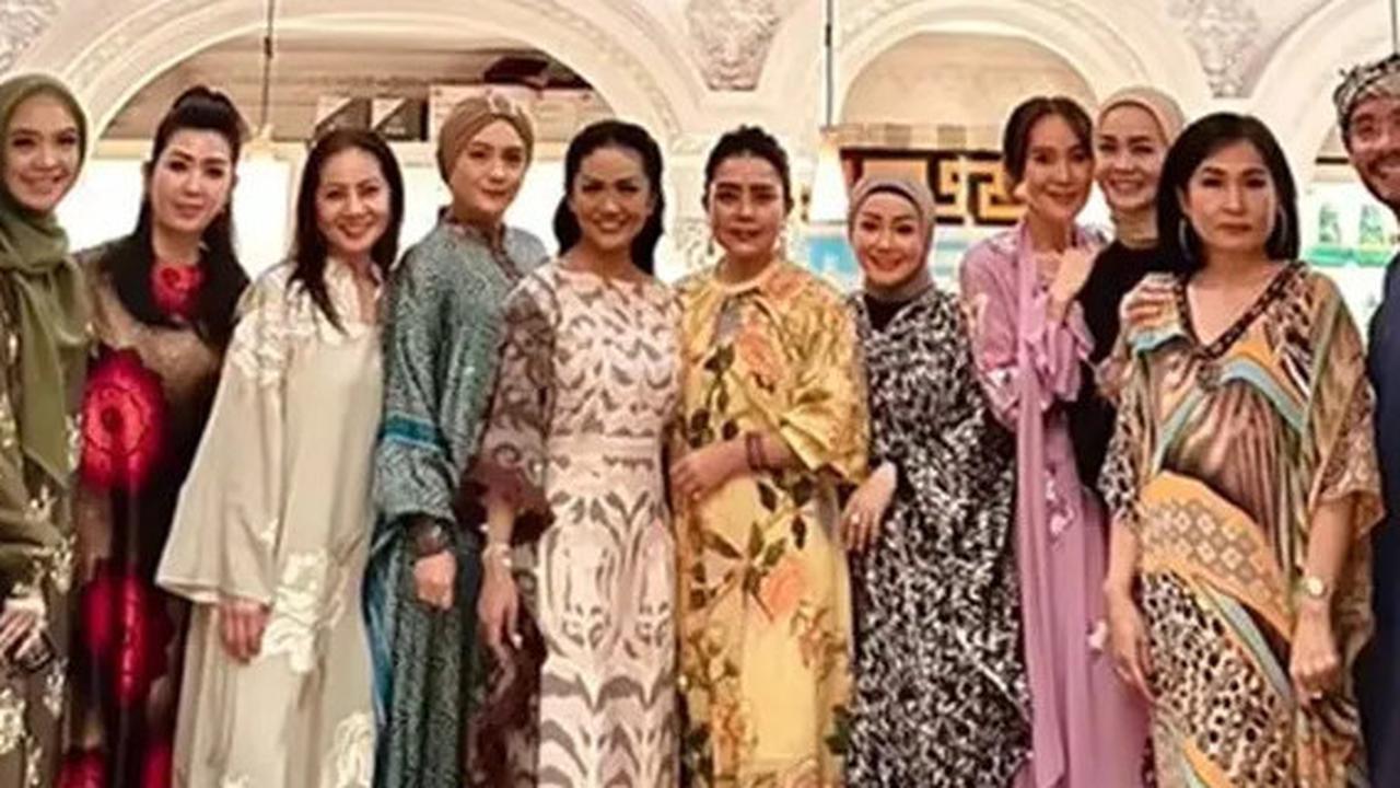 Adu Gaya Glamor Member Geng Arisan Kepompong saat Acara Bukber, Ada Krisdayanti hingga Mayangsari, Siapa yang Paling Cantik?