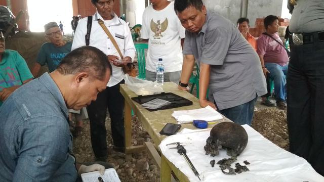 Cerita Arkeolog Meneliti Temuan Kerangka Manusia Abad 16 di Indramayu