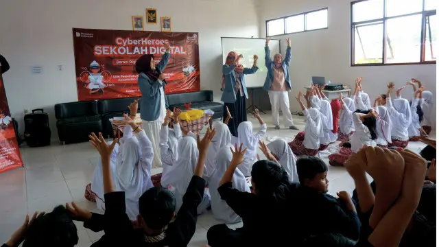 Telkom Ajak Anak Melek Digital Sejak Dini Lewat Program CyberHeroes Sekolah Digital